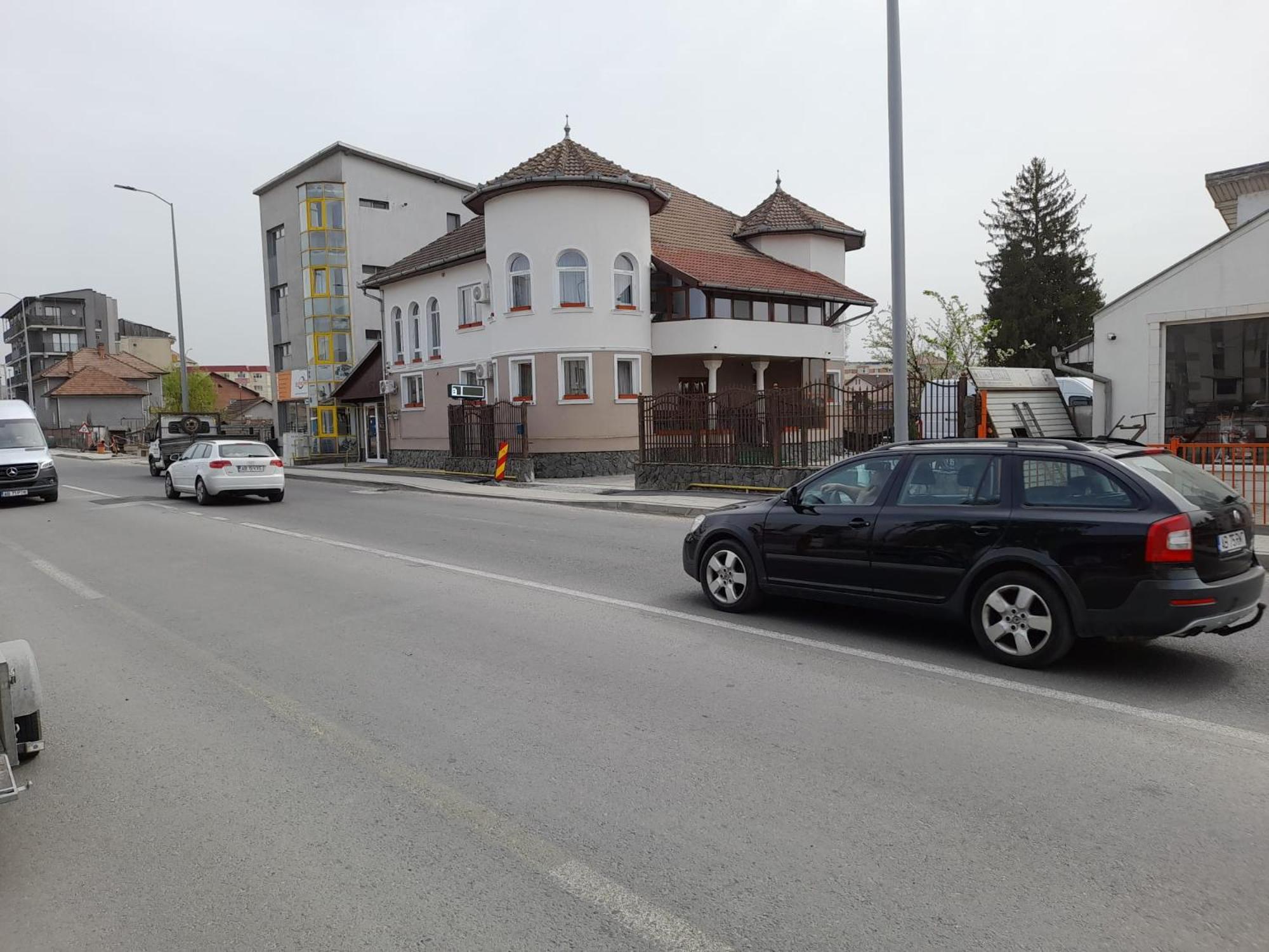 Pensiunea Crown Royal Alba Iulia Exterior foto